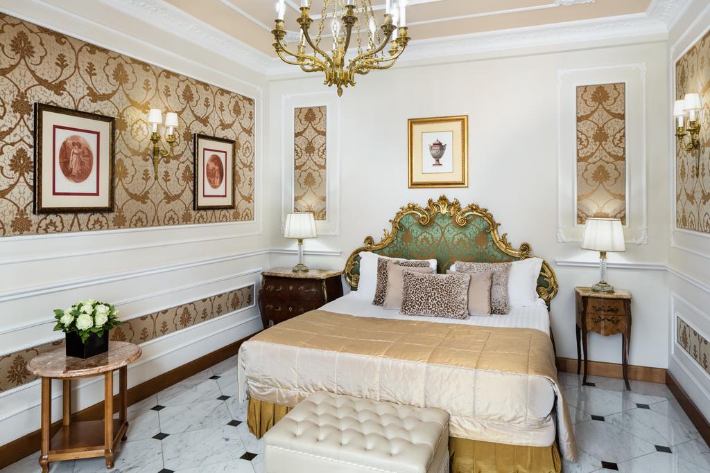 Baglioni Hotel Carlton - The Leading Hotels Of The World Mediolan Zewnętrze zdjęcie